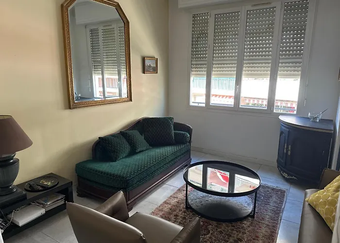 Caffarelli Apartment