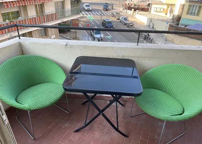 Caffarelli Apartment